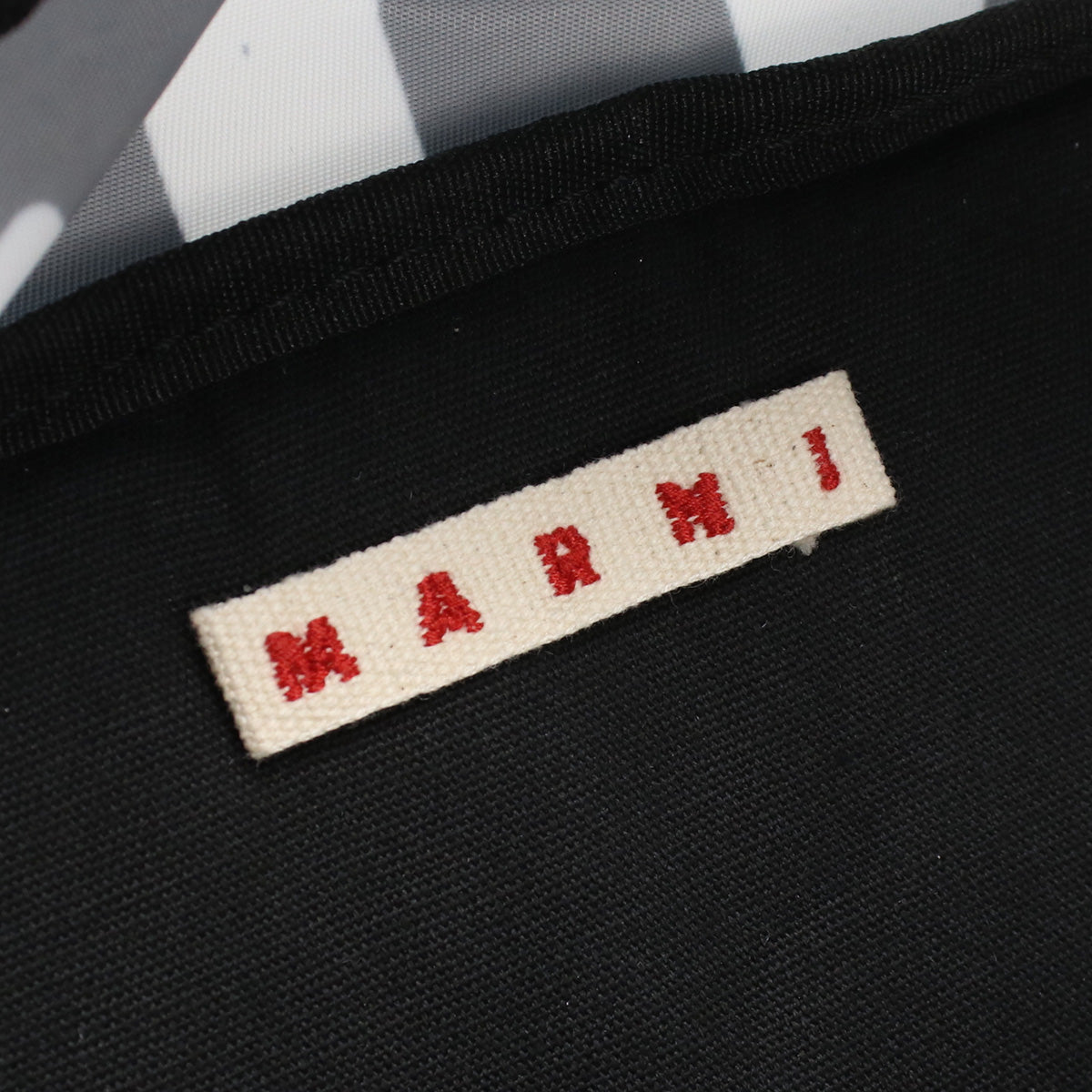 MARNI マルニ M00633 リュック ブラック ベビー