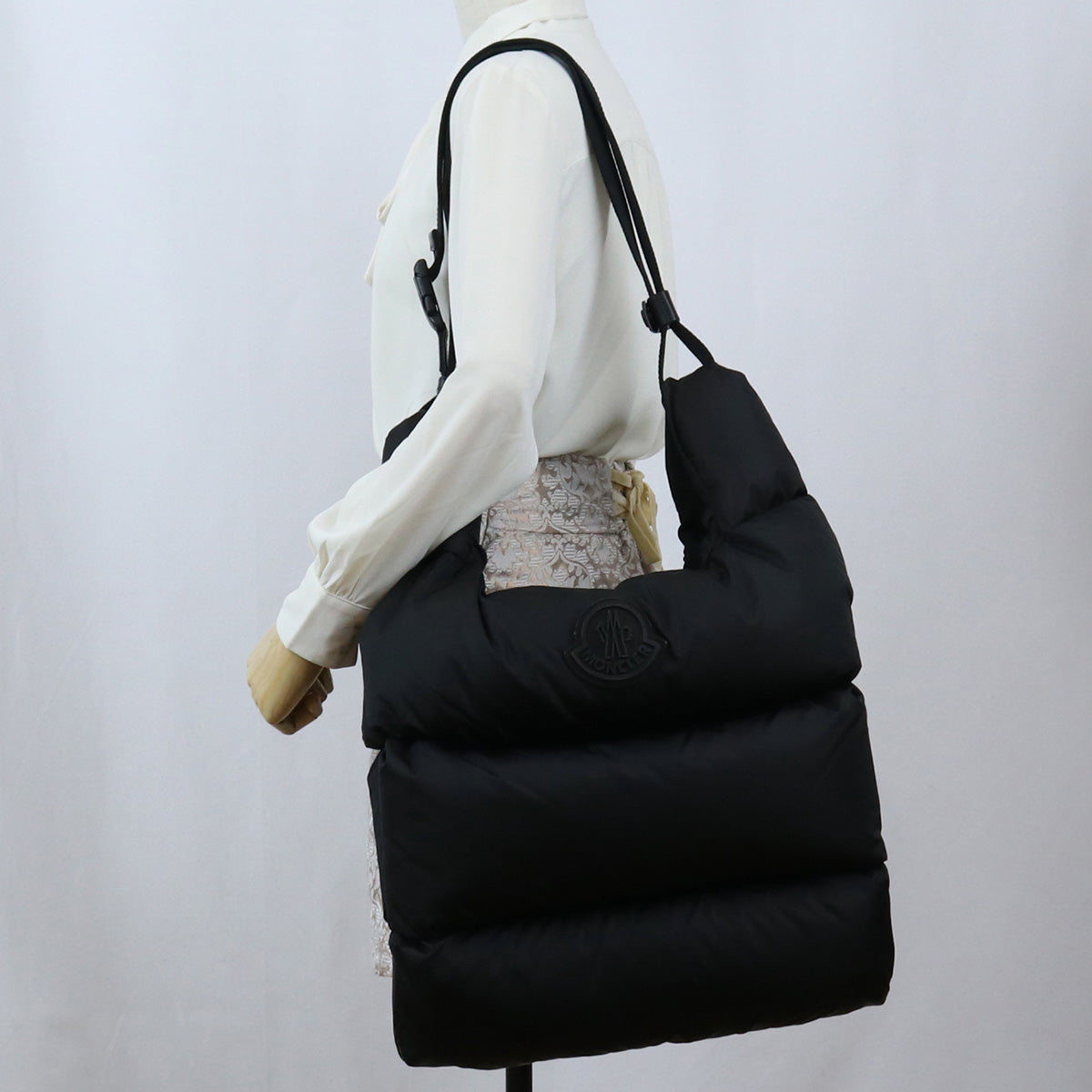 MONCLER モンクレール LEGERE TOTE LARGE 5D50800 02SZS トートバッグ ナイロン【中古】 ユニセックス